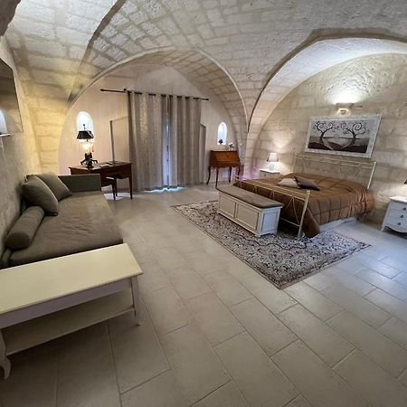 Suite Cavour Luxury Home Таранто Экстерьер фото