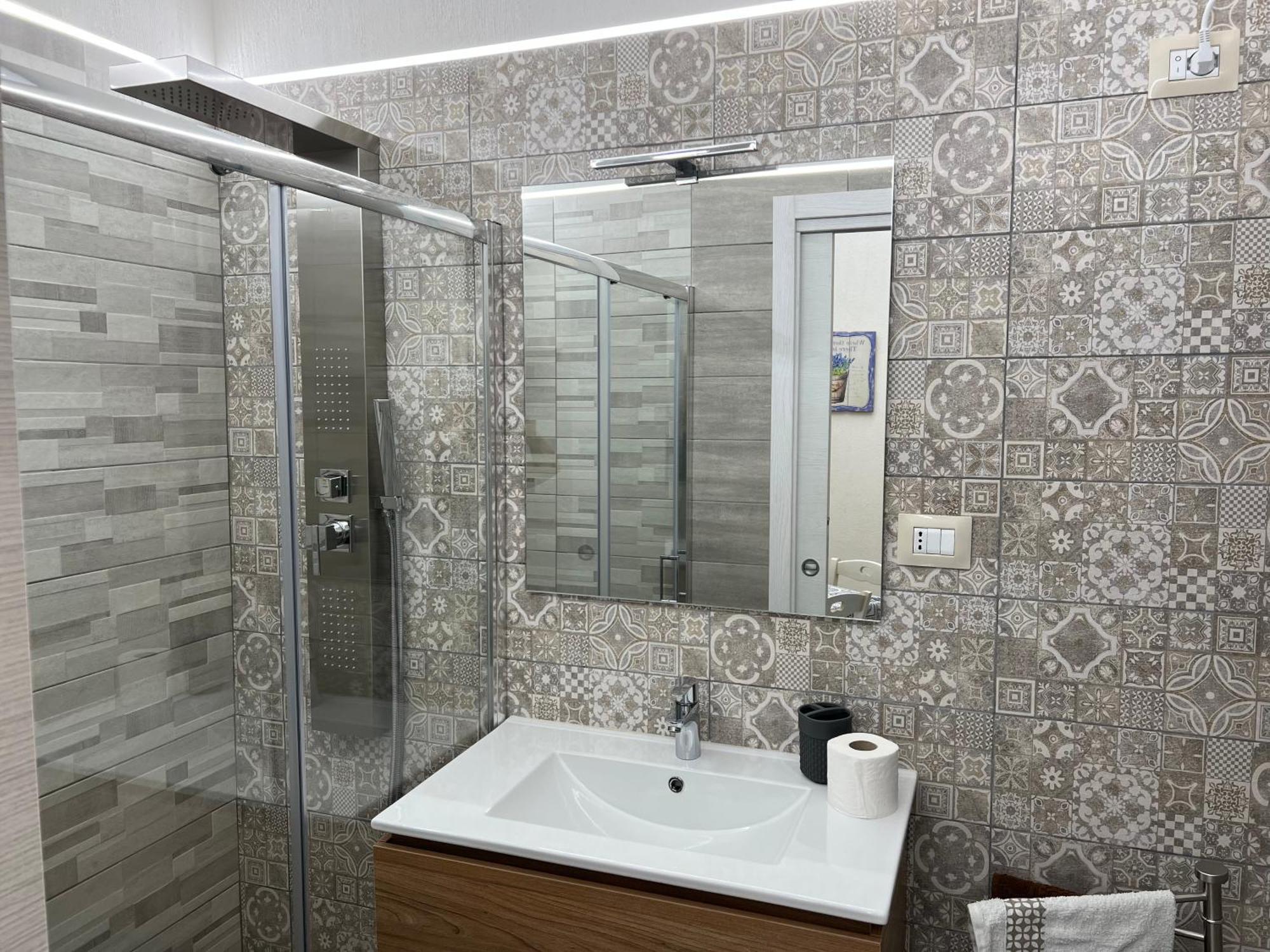 Suite Cavour Luxury Home Таранто Экстерьер фото